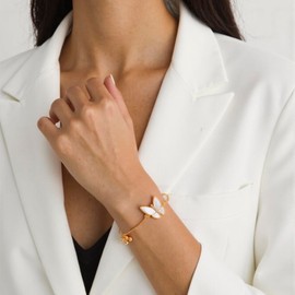 Butterfly Bracelet, 18K Gold Plated Shell Butterfly Charm Bracelets For Women, Cubic Zirconia Adjustable Slider Unique Jewelry Gift with Jewelry Box