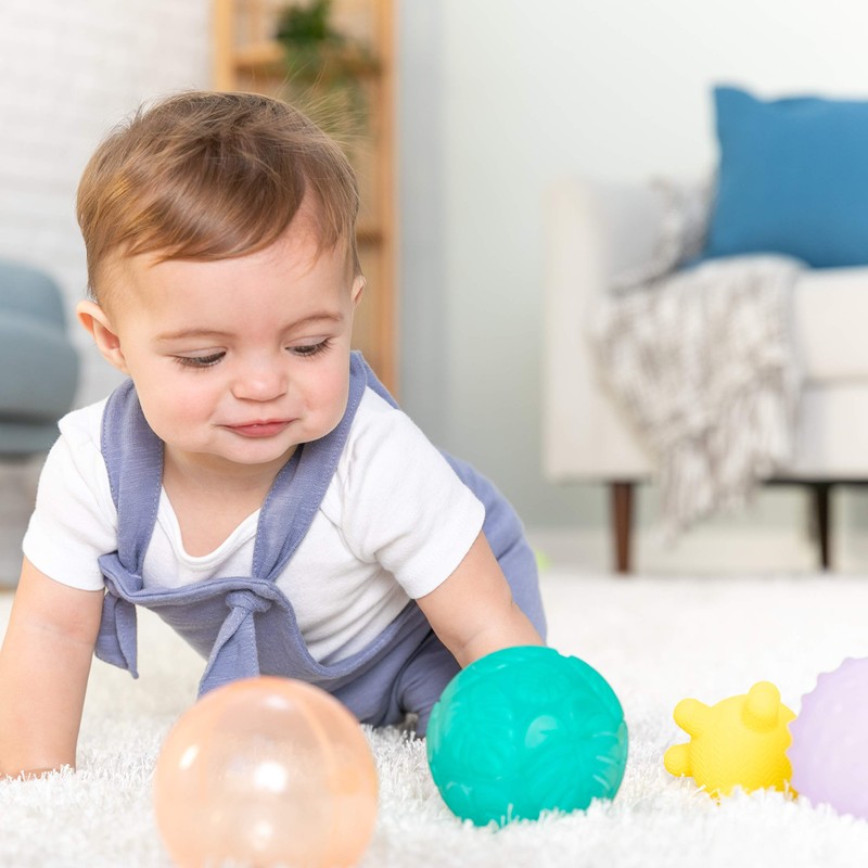 INFANTINO Activity Ball Set Music & Lights - 4 Colourful,