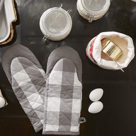 DII Buffalo Check Kitchen Collection, Classic Farmhouse Kitchen Set, Oven Mitt, Gray & White, 2 Piece