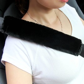Alyphyly Soft Faux Sheepskin Seat Belt Shoulder Pad for a More Comfortable Driving, Compatible with Adults Youth Kids - Car, Carmera Backpack Straps 2 Packs,Black