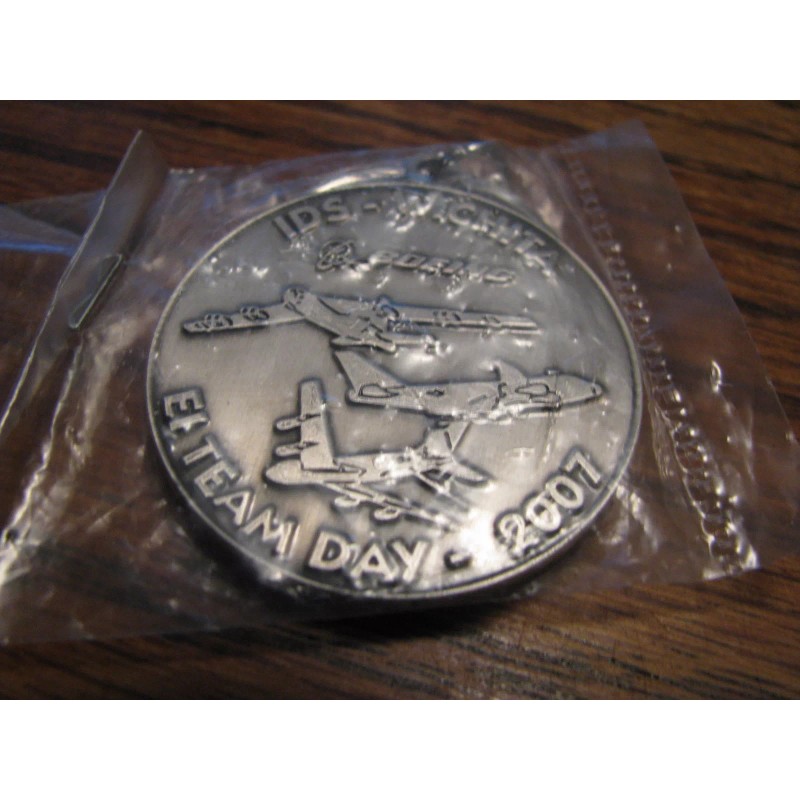 2007 Boeing Key Chain IDS Wichita E1 Team Day **SEALED**