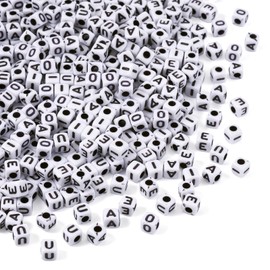 Boutigem 500Pcs 5 Styles Acrylic Vowel Letter Beads Cube with A E I O U Initial Alphabet Beads 5mm Square Opaque Acrylic Letter Beads for Friendship Bracelet Jewelry Making