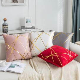 Kiatuniya Cushion Covers 45 x 45 cm White Sofa Cushion with Gold Line Modern Bed Cushion Covers Autumn Decorative Pillows Velvet Gold Square Cushion Covers for Living Room Bedroom Couch Set of 2