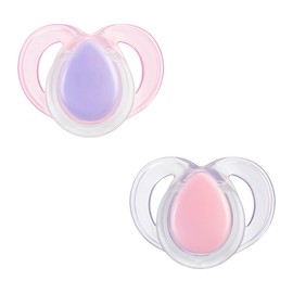 Tommee Tippee Nighttime soother, 18-36 months, 2 pack of glow in the dark soothers with reusable steriliser pod, Assorted Colours