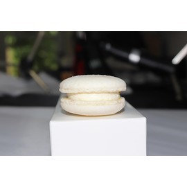 Vanilla Macaron Cookies Gift Box - 24 Count