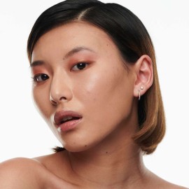 Base De Maquillaje Lquida Mac Studio Radiance Serum Tono NC18                                                                                         