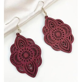 ⊹⊱❁✿ GROSSE, LEICHTE BORDEAUXROTE LASERCUT OHRRINGE AUS HOLZ ✿❁⊰⊹ tolle, geschnitzte Ohrringe an goldenen Haken, weinrot, bordeaux, dunkelrot