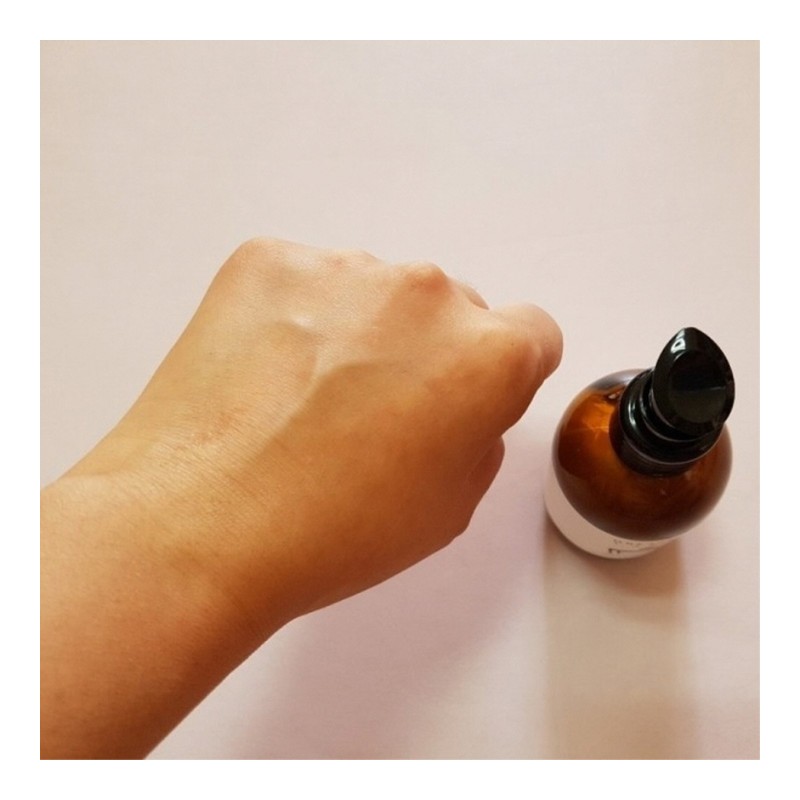 Skin texture improvesSkin first lotion, fast absorbing organic ingredients /