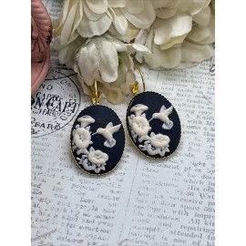 FANCY FOX BOUTIQUE Gold Black Hummingbird Bird Gift Setting Anniversary Earrings Cameo Birthday