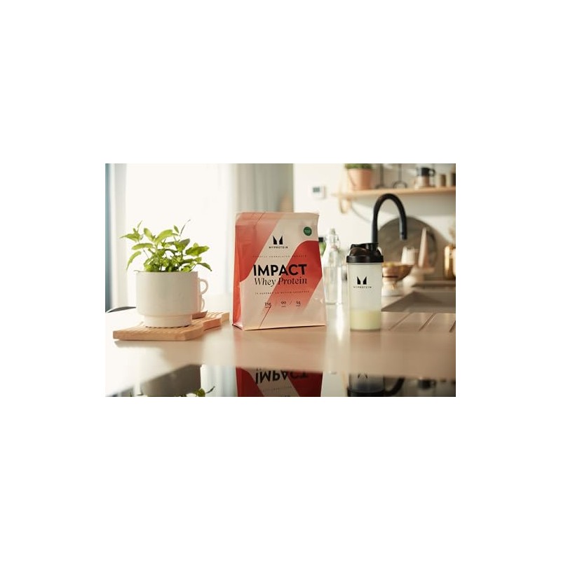 MyProtein Impact Whey Protein Strawberry 1000g