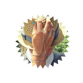 Yheakne Boho Finger Ring Bracelet Silver Layered Tassel Chain Bracelet Ring Wrist Bracelet Vintage Slave Bracelet Hand Harness Chain Bracelet Jewellery for Women and Girls Gifts (Silver)