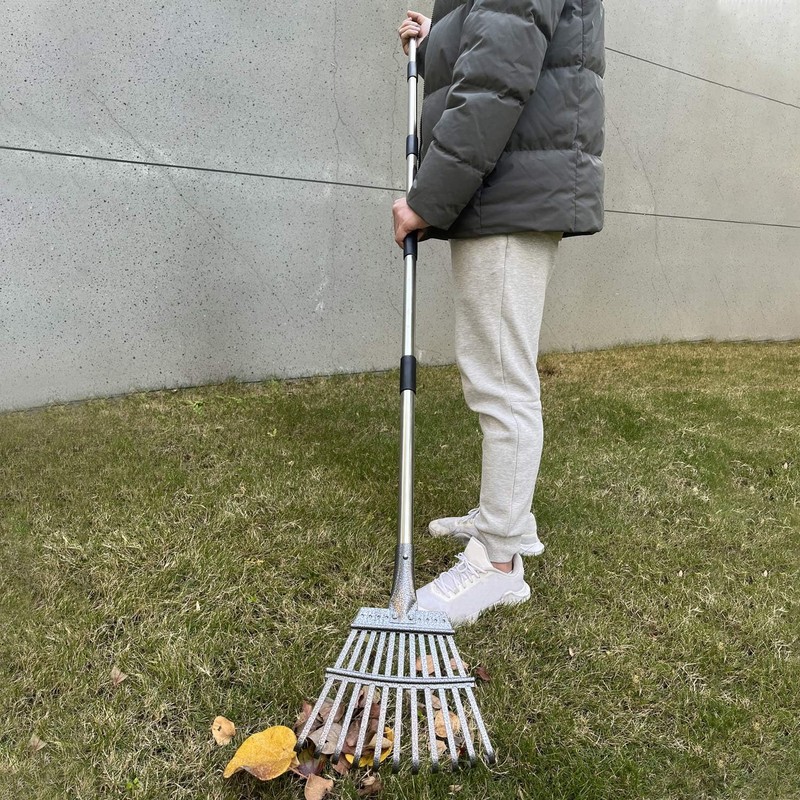 Small Leaf Rake with 11 Metal Tines, 33-68 Inch Rake