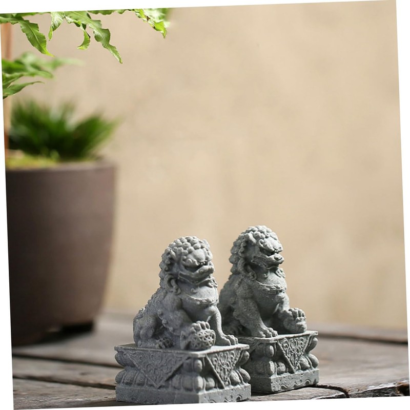Cabilock 1pair Mini Chinese Lion Statues Lifelike Decor Elegant Desktop