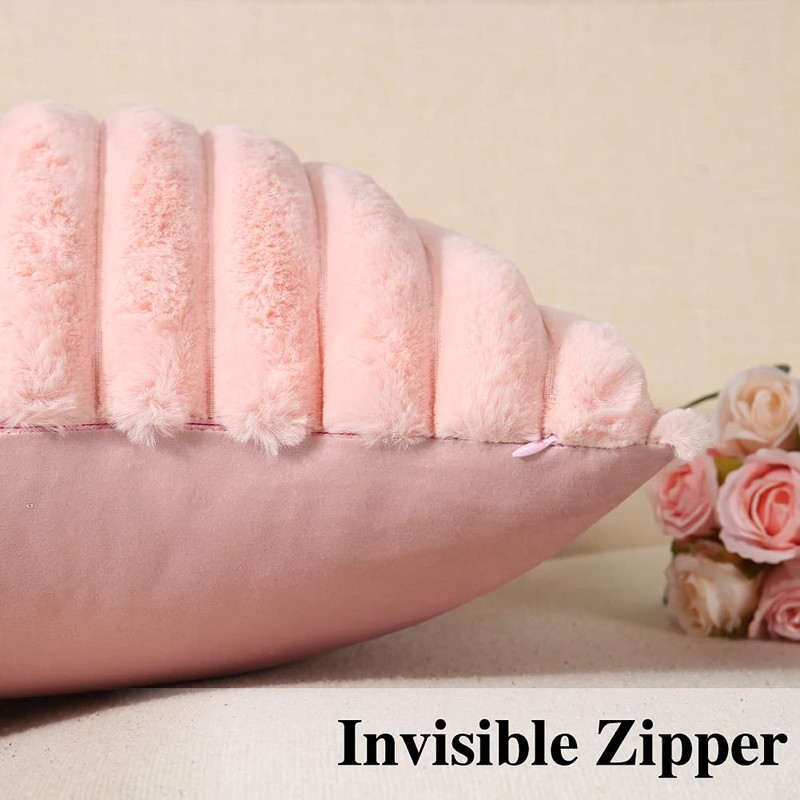 Sungeek Set of 2 Pink Faux Rabbit Fur Cushion Covers