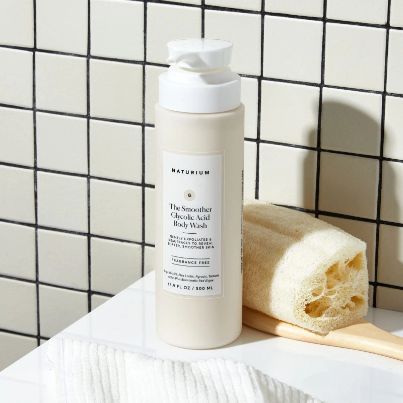 Naturium Glycolic Acid Body Wash Exfoliating Cleanser for Smooth Skin