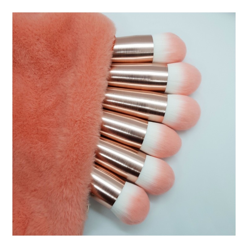 Pink Tapered Foundation Brush / 핑크 테이퍼드 파운데이션 브러쉬