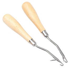 BLUPLE Latch Hook Tools 2 Pieces 6.3 Inch Wooden Bent Latch Hook Crochet Needle, Knitting Tool for Rug Making and Art Crafts