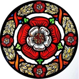 HENSITA Static Window Cling in a Medieval Tudor Rose Design