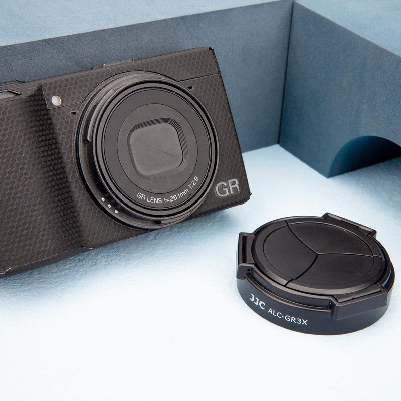 JJC Auto Open and Close Lens Cap Cover for Ricoh
