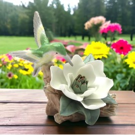 Cosmos Gifts Cosmos Gifts 96402 Hummingbird with Magnolia, Green