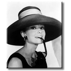 Breakfast at Tiffany`s Romantic Comedy Film Picture on Stretched Canvas, Wall Art Décor, Ready to Hang