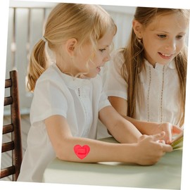 CORHAD 100pcs Heart Shaped Emergency Boys and Girls Gauze Scar Tape