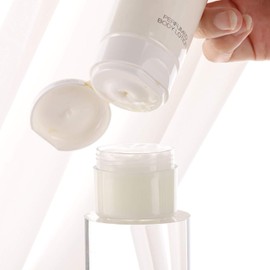 Juego de 100 recipientes de muestra de 15 g y 10 mini espátulas cosméticas, tarros de maquillaje pequeños, recipientes vacíos para cosméticos con tapas para lociones y cremas