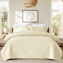 JYHOPE Ultrasonic Reversible Quilt Set with 1 Quilt and 2 Pillow Shams, Soft and Lightweight Coverlet for All Seasons, Water and Stain Resistant Bedspread, King (Cream,102x90)