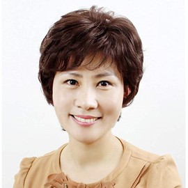 Wig, Short Human Hair, Hand Planted, Middle Aged Full Wig, Women's Wig, Black Hair, Mother's Wig, Hair Removal, Medical Wig, Curl, Women's 100% Human Hair, Fashionable, Perm, Fluffy, Breathable, Brown