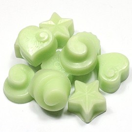 Handmade Premium Quality Highly Scented Wax Melts. 10 x 5g Melts in each pack (Green Apple)