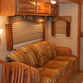 Facon 12V RV USB Outlet Socket Power, Quick Charger Dual RV USB Port with Green Indicator Light, 12Volts USB for RV Trailer Camper Boat Marine Motorhome