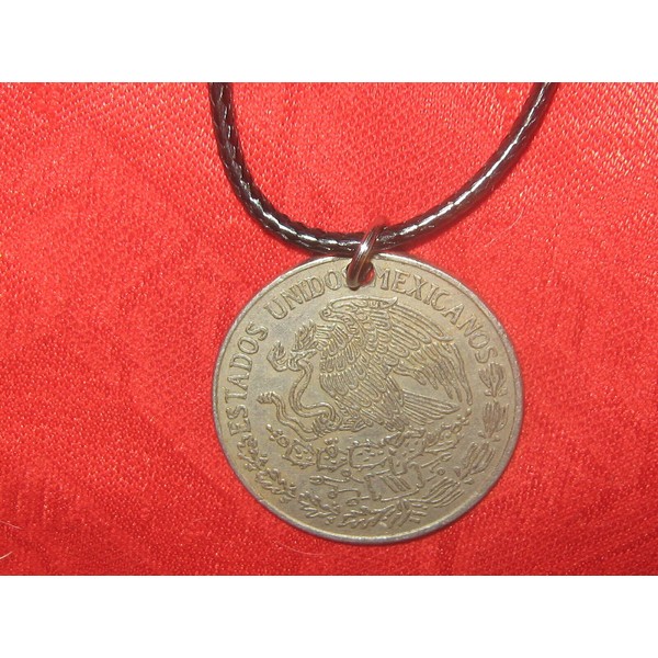 30MM VINTAGE 1970's 80's MEXICO MEXICAN SILVER EAGLE COIN PENDANT CHARM NECKLACE