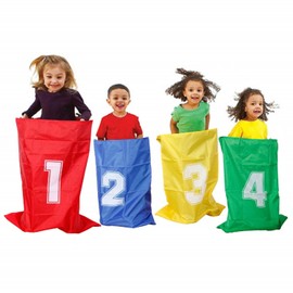 GOLDGE Outdoor Games for Children, 32-Piece Children's Party Set with Bouncy Bags, Sandbag, Egg Running, Medal for Children from 3 Years