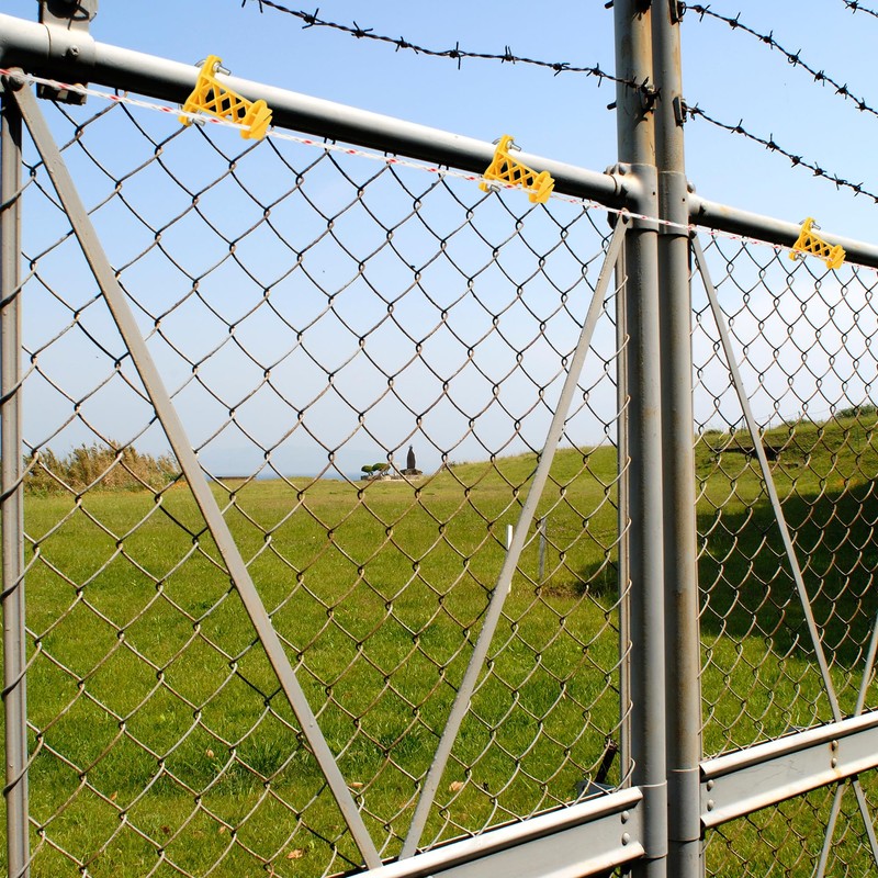 25 Pcs Tube Post Insulator, Electric Chain Link Fence, Extender