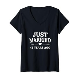 Womens Just Married 45 Years Ago 1980 2025 45th Anniversary V-Neck T-Shirt