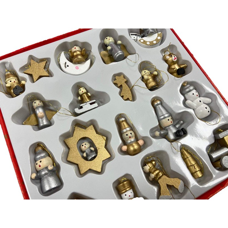 20 Wooden Christmas Tree Decorations Fine Detail Hand Made Traditional