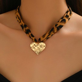 JAVARNV Scarf Necklace with Charm Starfish Coin Pendant Leopard Choker Necklaces Bandana Charm Necklace for Woman Boho Statement Neckwear