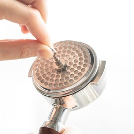 0.7MM Espresso Puck Screen and Magnet Kit For Barista,304 Stainless Steel Espresso Filter Screen,Reusable Coffee Filter Mesh For Potafilter Basket(58MM)