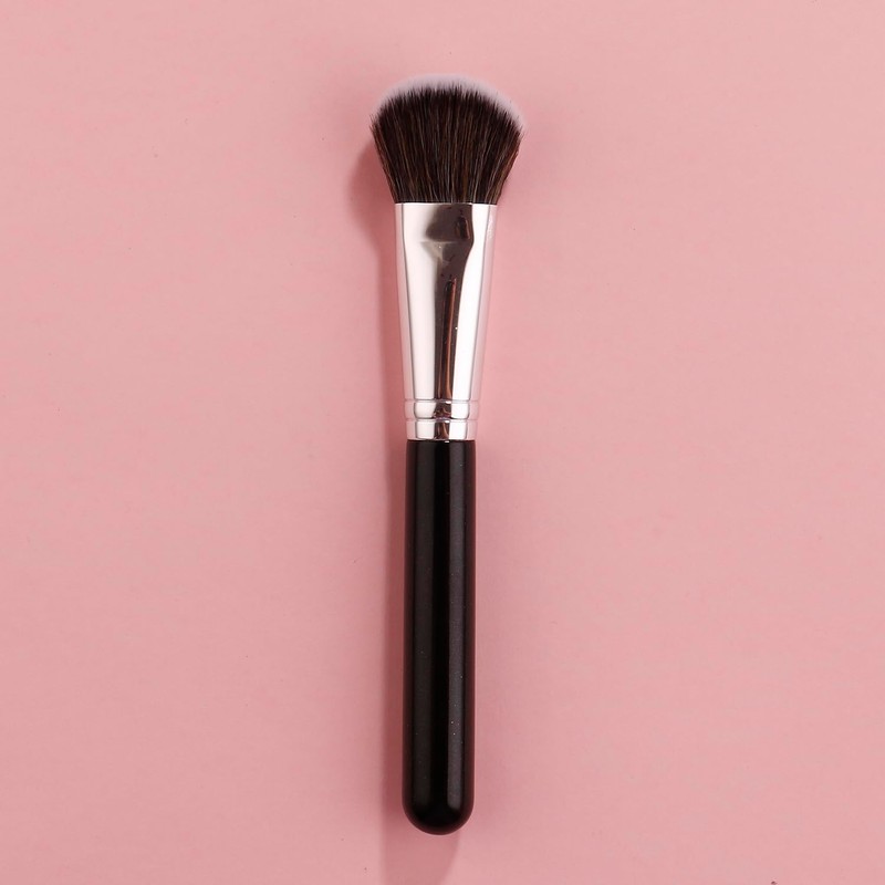 IPRESTA Flat Angled Foundation Brush with Black Wooden Handle foundation