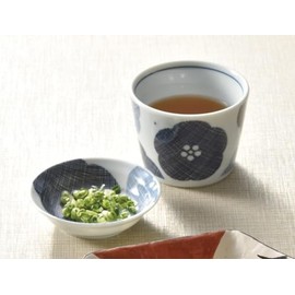 Yamakiikai Y1816 Bifu Plum Blossom Plate with Soba Chiyokuchi