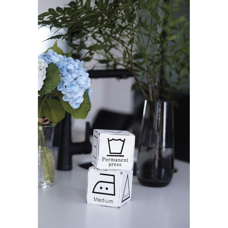 Set of 2 Laundry Block Sign