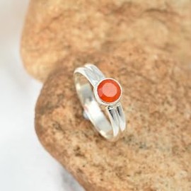 JEWELSTREZORO Karneol Edelstein-Bandring für Herren und Damen, alle Größen, 925er-Sterlingsilber, handgefertigter Geschenkartikel, Schmuck TSR133D_50 (15.9)