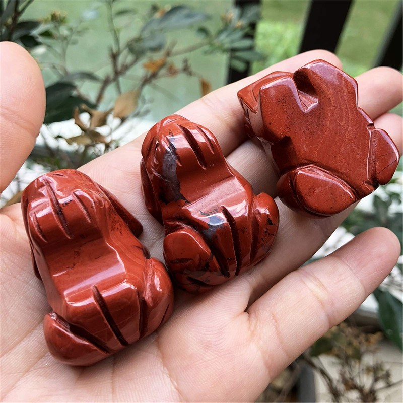 Ladeukoi Carving Red Jasper Stone Frog Statue, Healing Crystal Animal