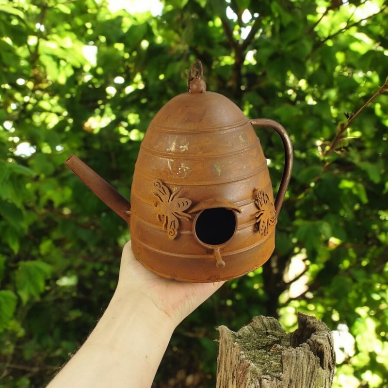 Metal Teapot Bird House in Rust Effect for Hanging