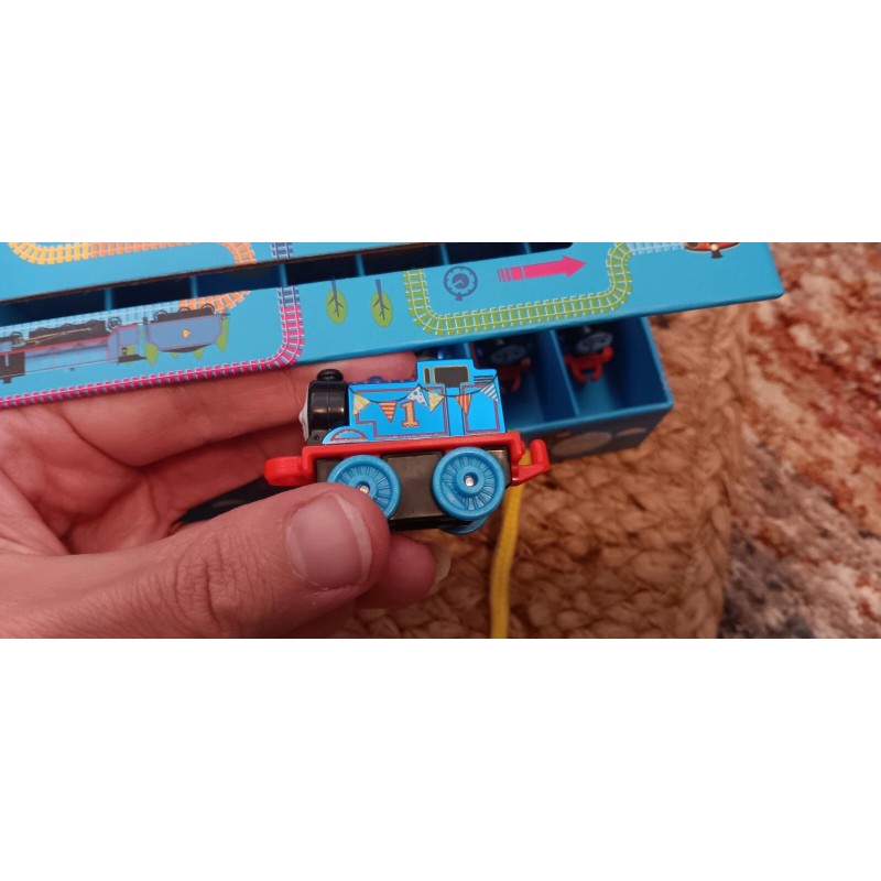 Fisher-Price Thomas * Minis * Day Out With Thomas !