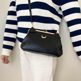 BelugaDesign Moon Cat Wallet | Crescent Ears Women Handbag Shoulder Bag | Cardcaptor Anime Faux Leather Bag | Cute Kawaii Black Crossbody Purse with Removable Strap | 12 Card Inserts 4 Pockets Clutch