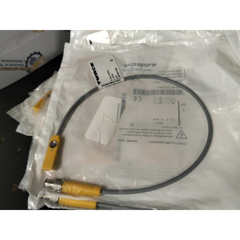 Turck Bi2-q5.5-ap6x-0.3-psg3m Sensor Inductivo 16130825 #221