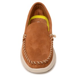 Minnetonka Women's Discover Classic Moccasin, Brown, Size 8