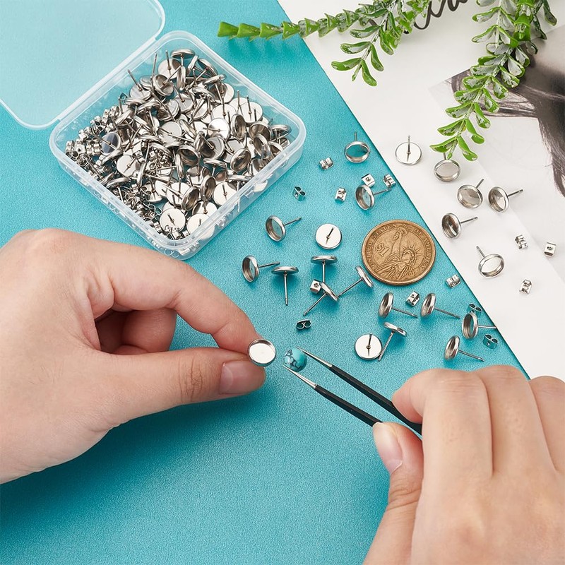 UNICRAFTALE 200pcs Flat Round 304 Stainless Steel Stud Earring Cabochon