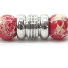 Ethnisches Herrenarmband aus roten imperialen Jaspisperlen und zentraler Edelstahlperle